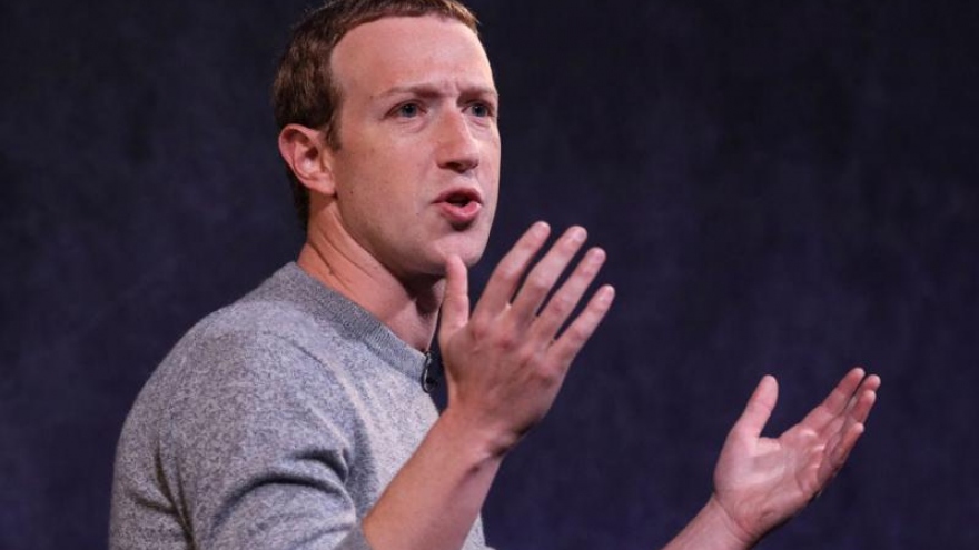 Sau sự cố, ông chủ Facebook tụt xuống thứ 5 trong bảng xếp hạng tỷ phú