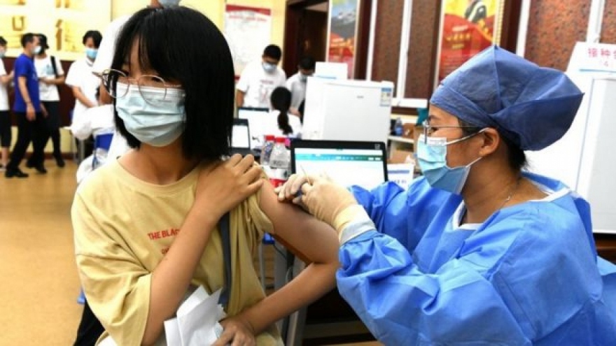 Chuyên gia nói gì về việc tiêm vaccine phòng Covid-19 cho trẻ em?