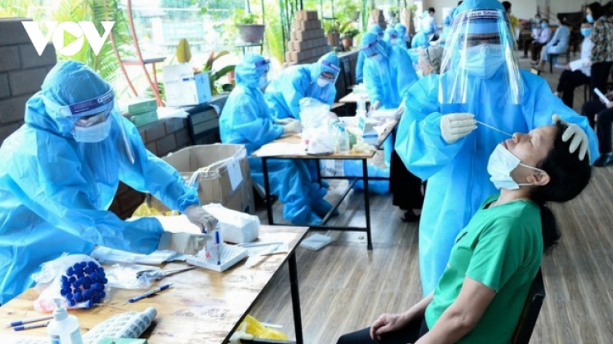 Vietnam reports 3,221 new local COVID-19 cases over 24 hours
