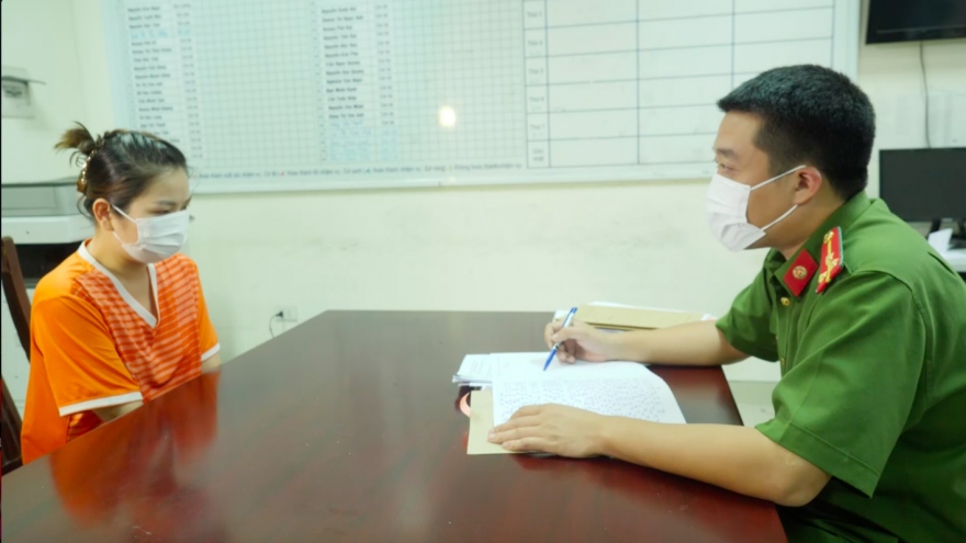Trộm cắp tài sản của bạn trai người nước ngoài quen qua mạng xã hội
