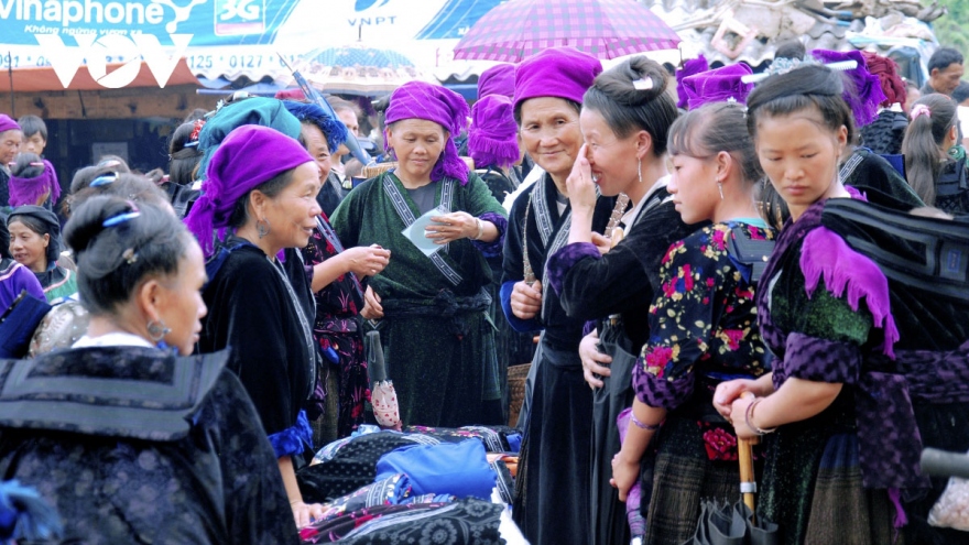 A tour around traditional ethnic markets in Dien Bien province