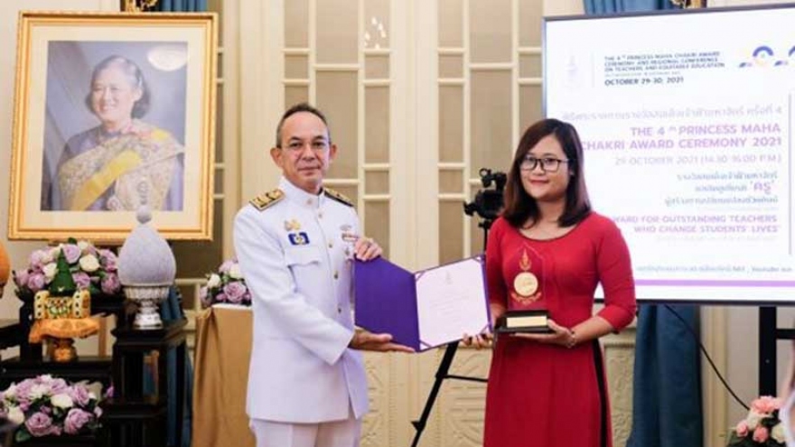 Local teacher receives Thailand’s Princess Award for outstanding achievements in education