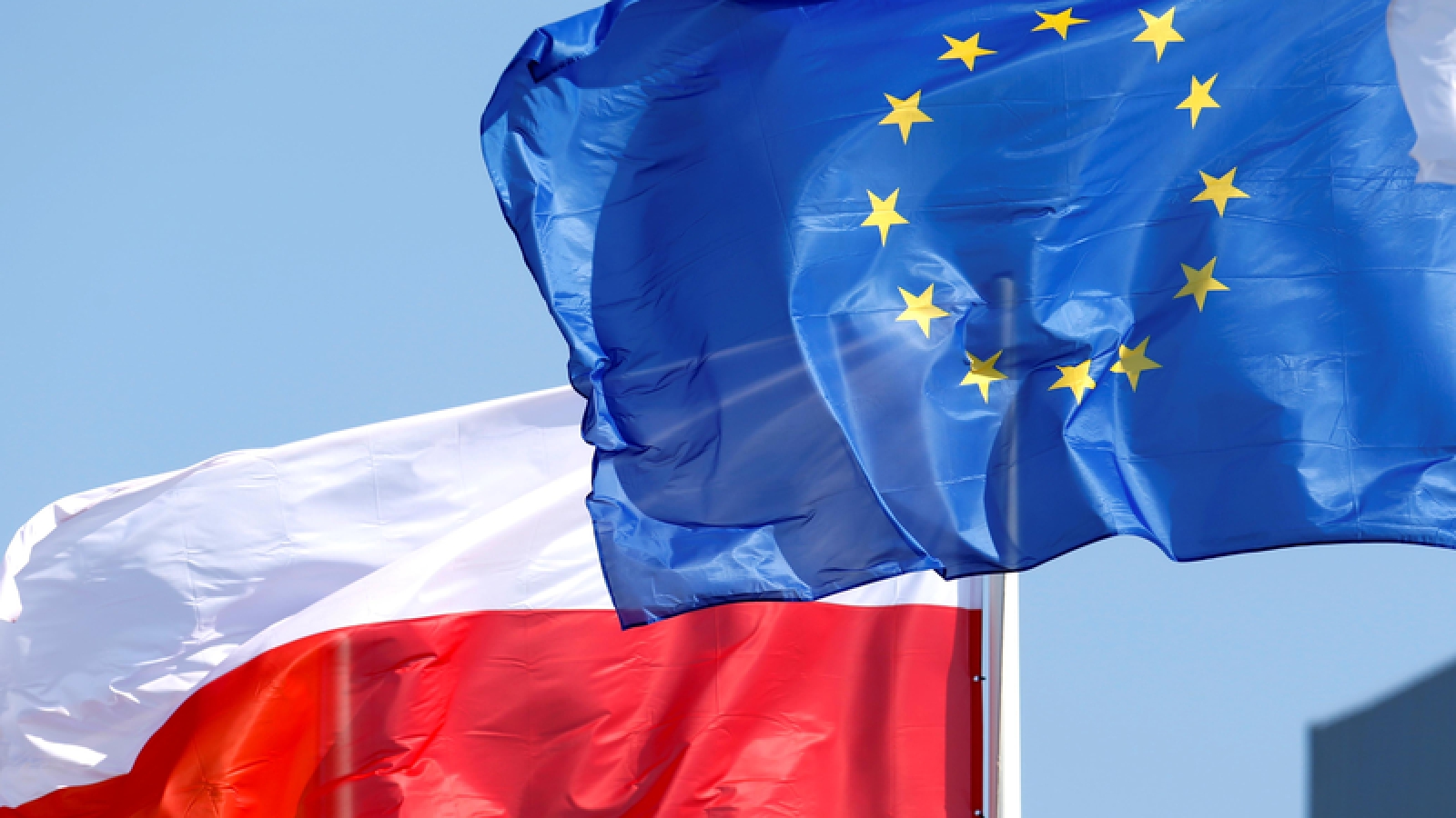 Tòa châu Âu phạt Ba Lan 1 triệu euro mỗi ngày vì tranh cãi cải cách tư pháp 