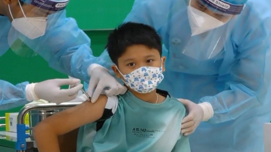 Vietnam plans to vaccinate children aged 5 to 11 in 2022