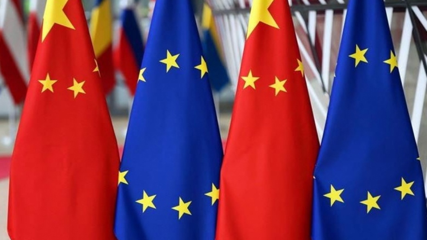 Nguyên thủ Pháp-Trung điện đàm, kêu gọi tái cân bằng quan hệ EU-Trung Quốc