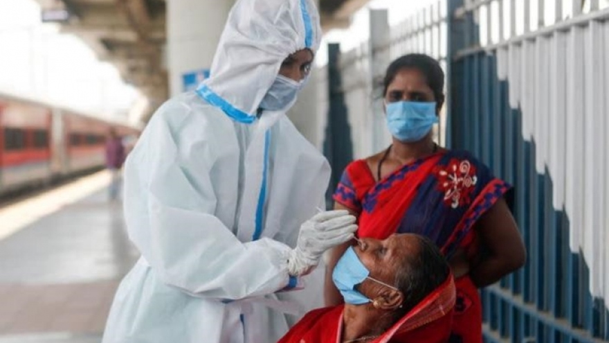 70% dân số Ấn Độ đã được tiêm một liều vaccine ngừa Covid-19