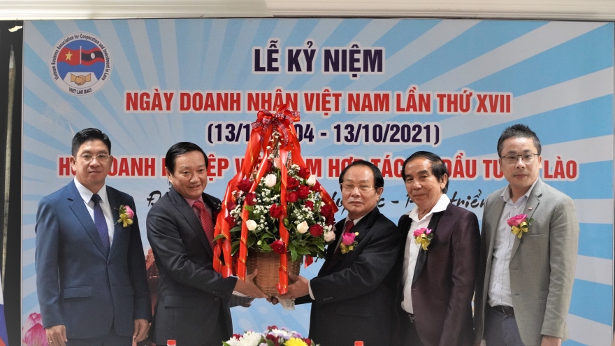 Kỷ niệm ngày Doanh nhân Việt Nam tại Lào