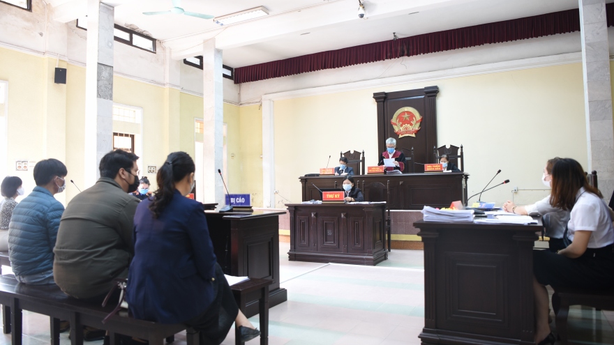 Hoãn phiên tòa vụ giả mạo chữ ký liên quan đến trường THCS Ban Mai