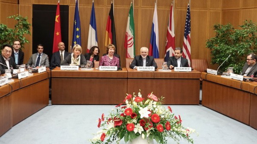 Phương Tây ráo riết thúc ép Iran đàm phán