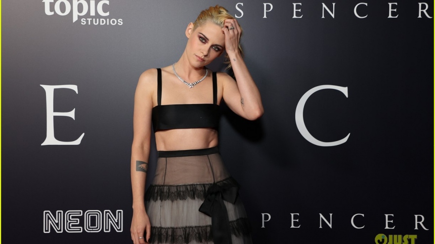 Kristen Stewart gợi cảm trong buổi ra mắt phim về Công nương Diana