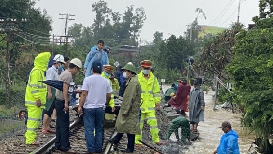 Quảng Ngãi tập trung khắc phục thiệt hại, chuẩn bị ứng phó đợt mưa lũ mới