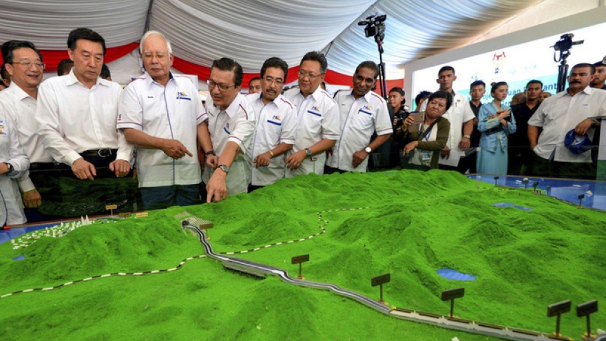 Vì sao nhiều dự án Vành đai và Con đường của Trung Quốc tại Malaysia bị khai tử?