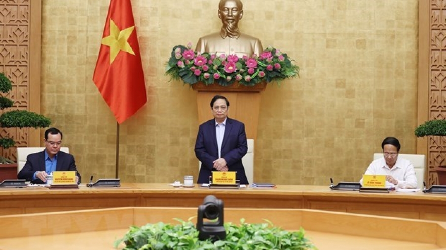 PM presides meeting on government - trade union working relations