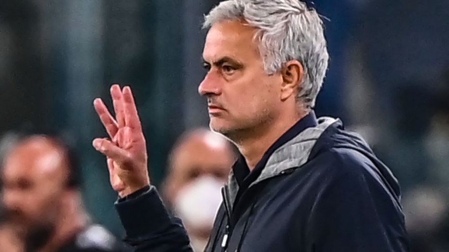 AS Roma hụt hơi trong cuộc đua vô địch, Mourinho nói điều bất ngờ