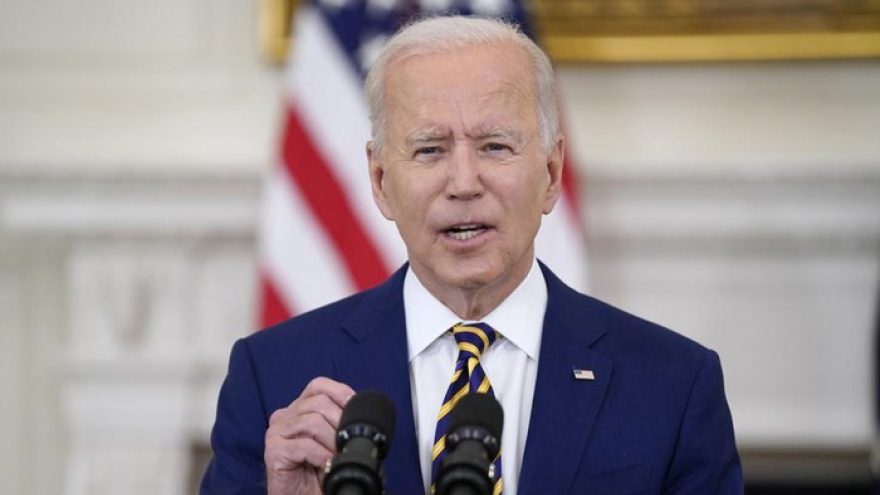 Biden: Cảnh sát nên bị sa thải nếu từ chối tiêm vaccine Covid-19