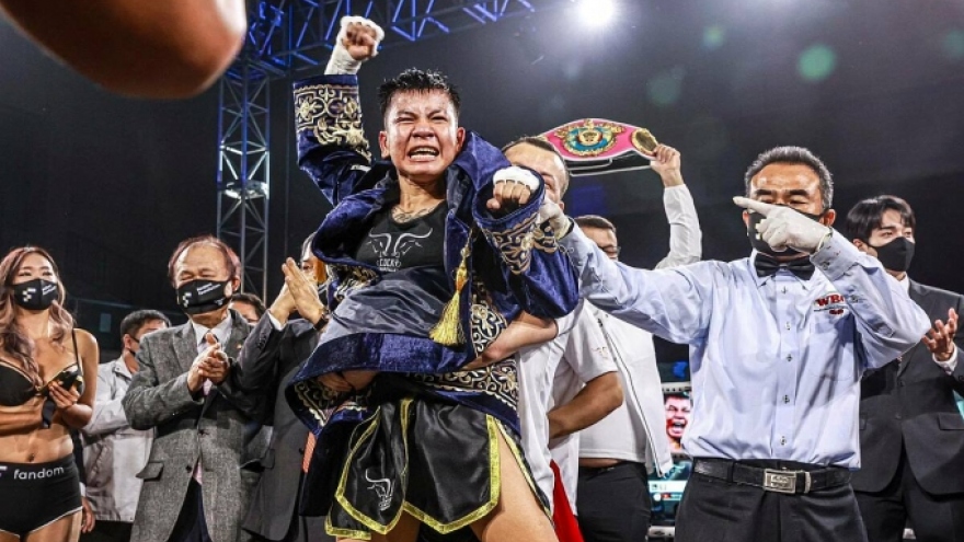 Thu Nhi makes history as she wins WBO mini-flyweight title 