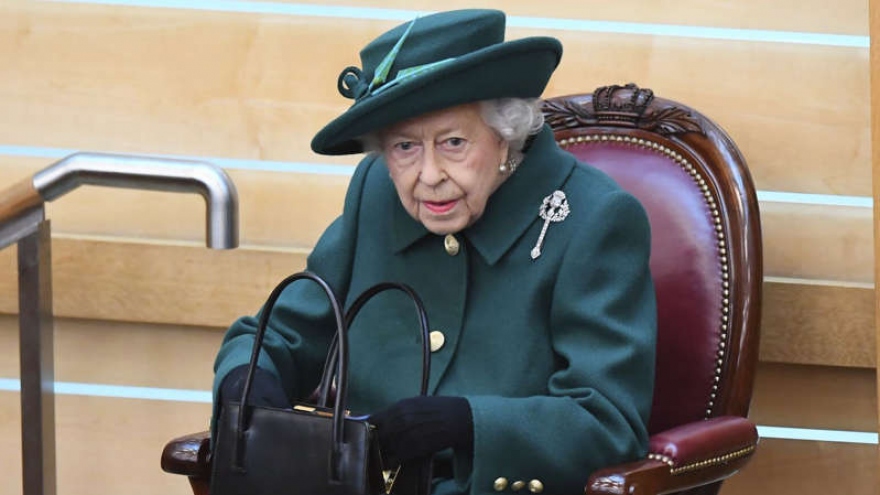 Nữ hoàng Anh Elizabeth II được khuyên nên nghỉ ngơi trong 2 tuần