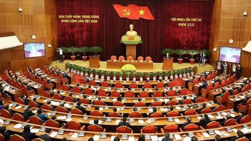 Fourth plenum of 13th Party Central Committee wrapped up