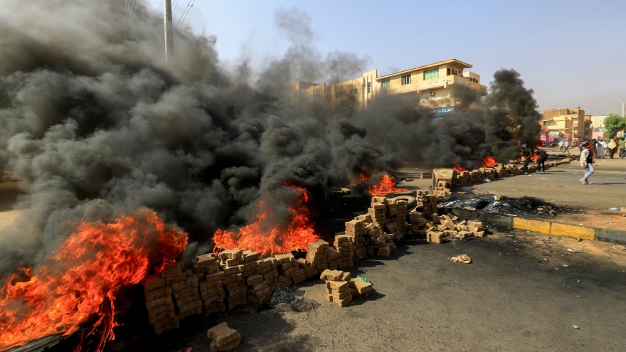 Quân đội Sudan giải tán Chính phủ, tuyên bố tình trạng khẩn cấp toàn quốc
