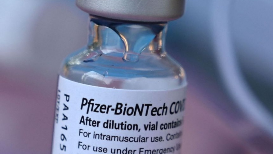 CDC tiết lộ hiệu quả ngăn ngừa nhập viện của vaccine Pfizer với nhóm tuổi từ 12-18