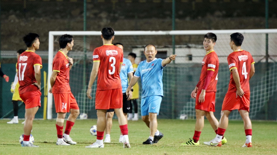 Trò cưng chấn thương, HLV Park Hang Seo lại thêm lo lắng