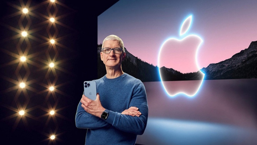 CEO Apple nói gì về việc tải ứng dụng “từ bên ngoài”?