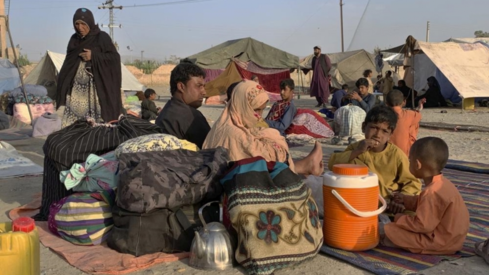 Liên Hợp Quốc cảnh báo Afghanistan “bên bờ vực khủng hoảng nhân đạo”