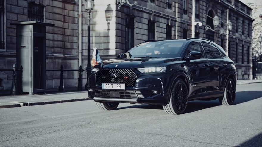 DS 7 Crossback Elysee "chiến hạm" mới của Tổng thống Pháp