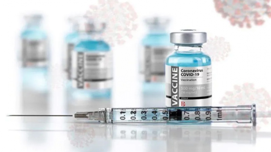 Những người bị suy giảm miễn dịch có cần tiêm liều vaccine COVID-19 thứ 4?