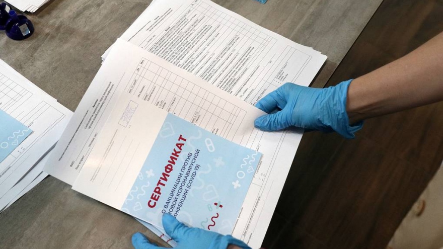 Nga khởi tố hơn 500 vụ án hình sự về giả giấy chứng nhận tiêm chủng vaccine Covid-19