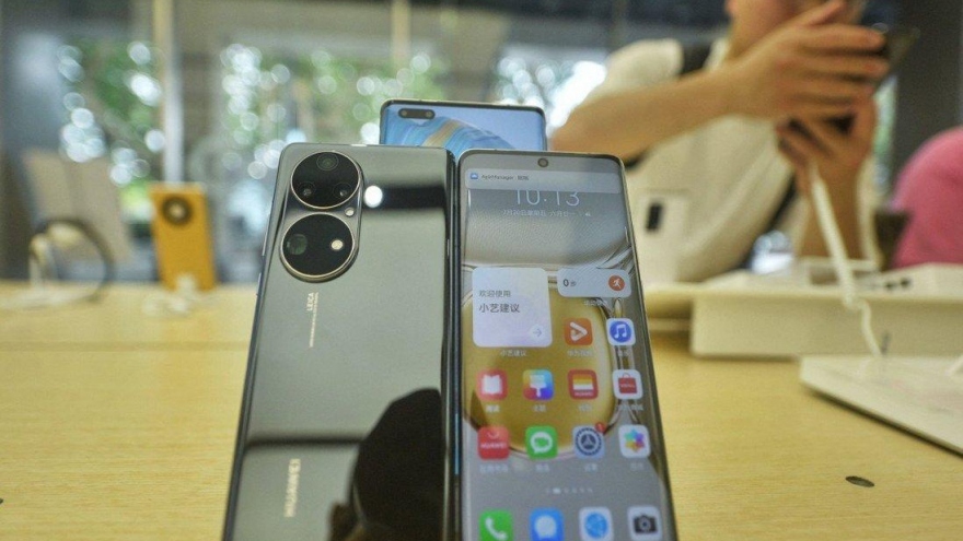 Huawei bắt đầu bán smartphone đã qua sử dụng