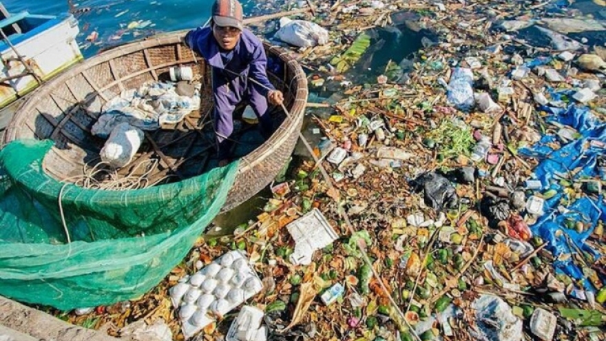 Vì sao nhận thức về rác thải nhựa đại dương ở Việt Nam còn hạn chế?