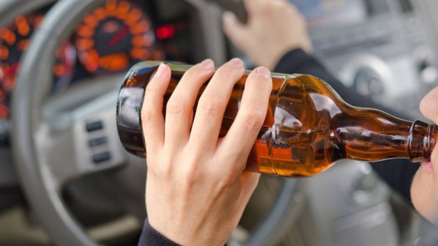 Lái xe sau khi uống rượu bia bị phạt cao nhất bao nhiêu tiền?