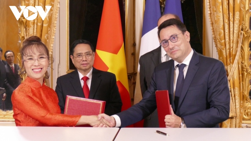 Nhiều thỏa thuận hợp tác giữa các cơ quan, doanh nghiệp Việt Nam và Pháp được ký kết