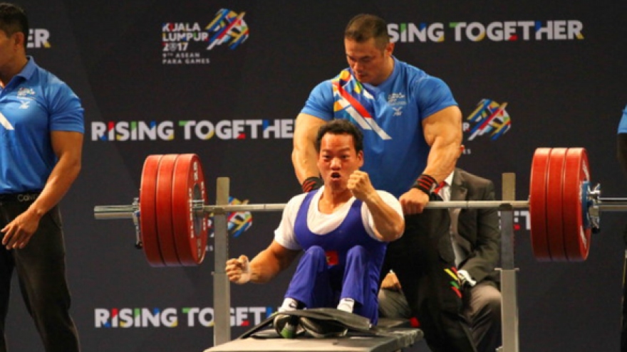 Van Cong wins silver at World Para Powerlifting Champs
