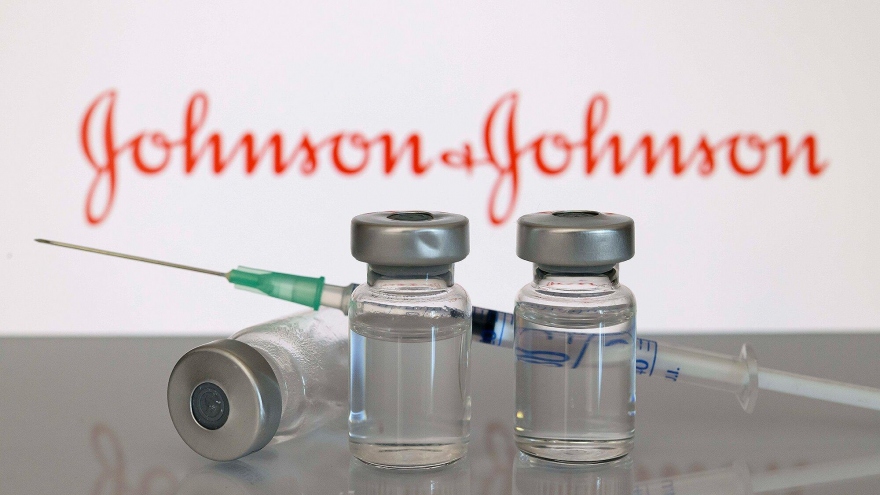 Mỹ làm trung gian thỏa thuận đưa vaccine của Johnson & Johnson tới vùng xung đột