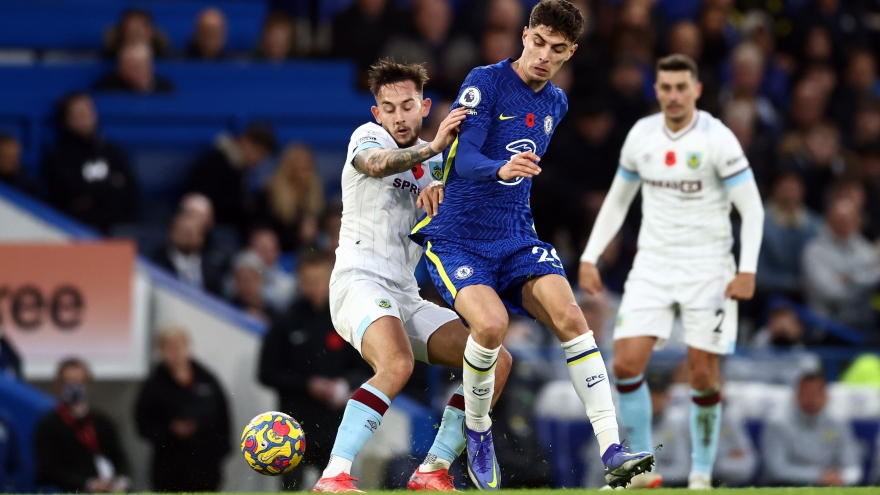 Phung phí cơ hội, Chelsea bị Burnley cầm hòa