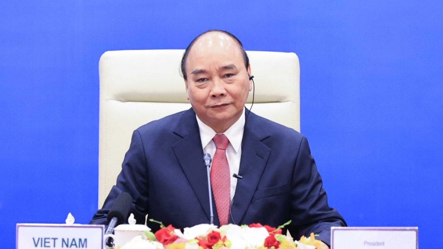 Hôm nay, Chủ tịch nước Nguyễn Xuân Phúc dự Hội nghị APEC lần thứ 28