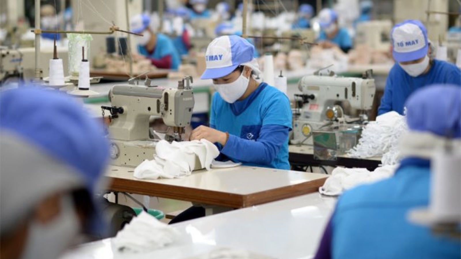 Hà Nội xây dựng kịch bản phục hồi kinh tế, thích ứng an toàn với dịch Covid-19