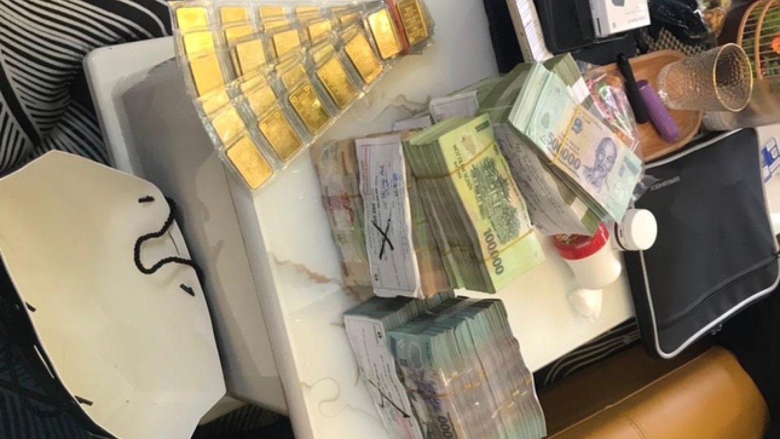 Police bust EUR1.1 billion online gambling syndicate 