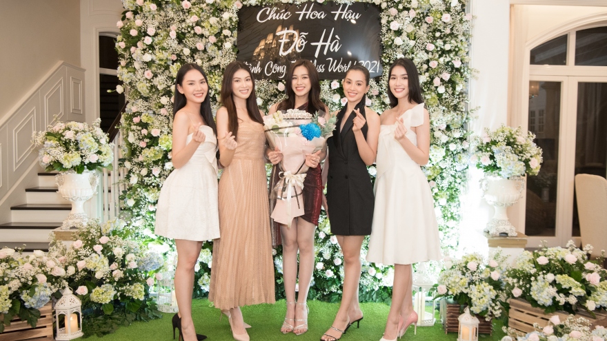 Dàn hậu đình đám tụ họp chia tay Đỗ Thị Hà trước ngày lên đường đi thi Miss World 2021