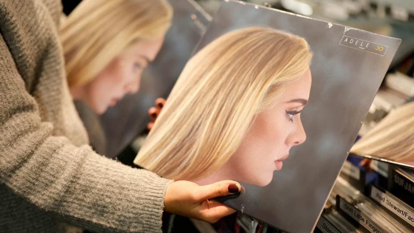 Adele lập kỳ tích trên Spotify với album "30"