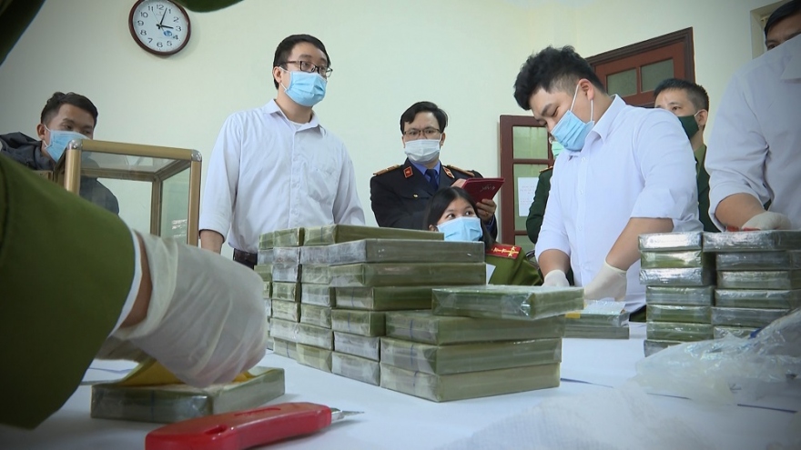 Bộ đội Biên phòng triệt phá chuyên án vận chuyển 100 bánh heroin qua Lào Cai