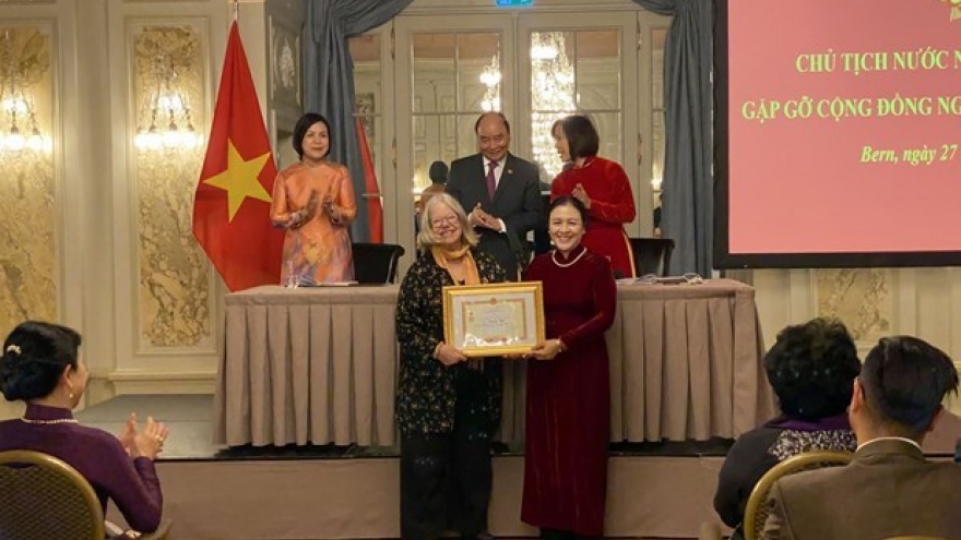 Vietnam, Switzerland look to foster friendship activities