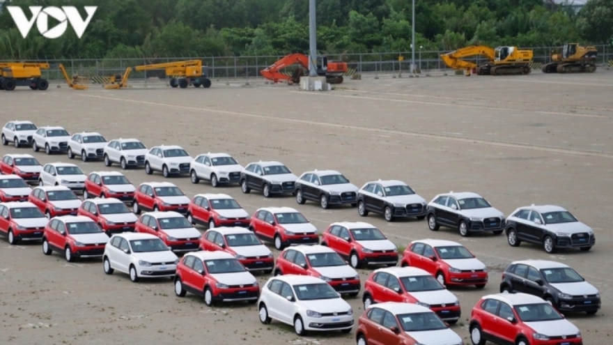 Car imports skyrocket throughout October