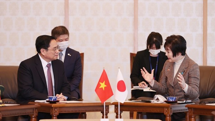 PM Pham Minh Chinh meets with leaders of Japan's Parliament