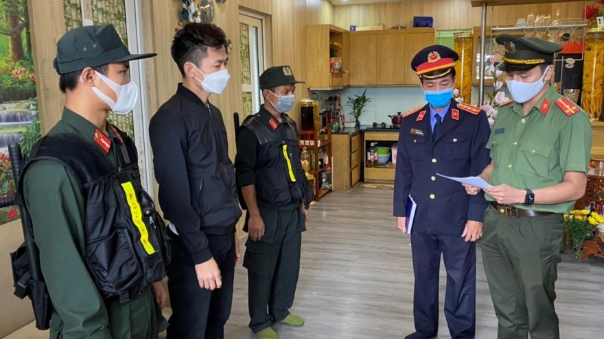 Bắt Phó Giám đốc sân bay Phú Bài, Thừa Thiên Huế