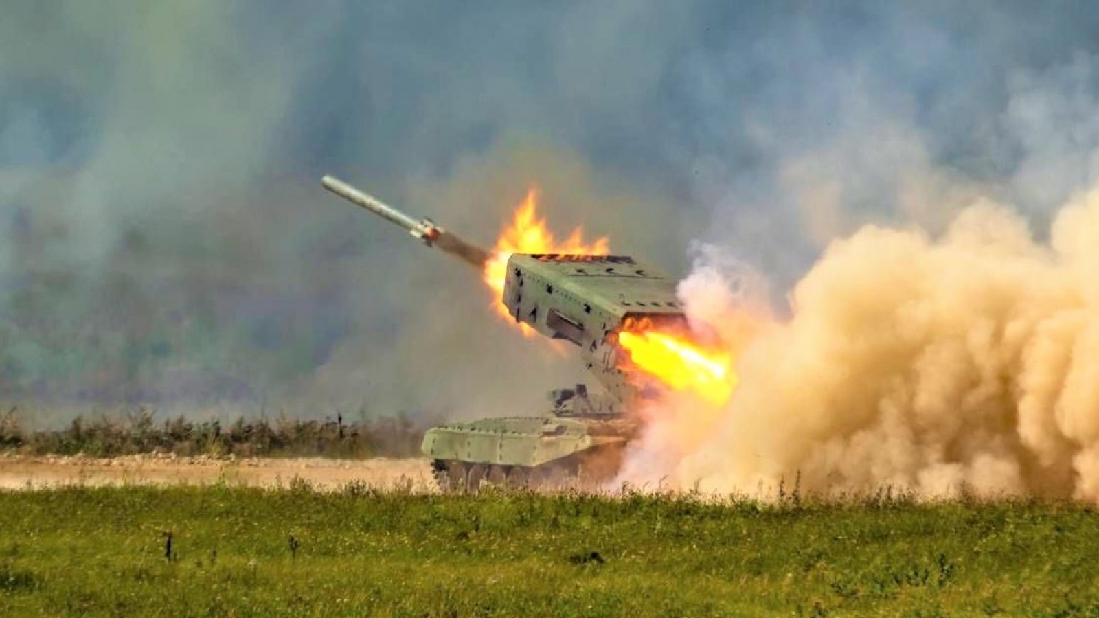 Thời sự quốc tế sáng 26/8: Hỏa thần TOS-1A Nga bọc vỏ thép đối phó UAV Ukraine
