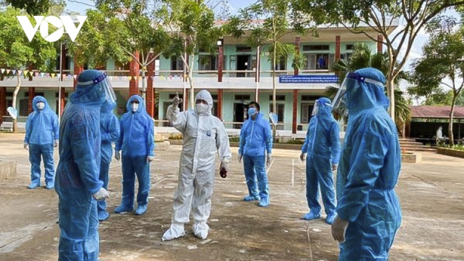 COVID-19: Daily caseload hits nearly 16,000 in Vietnam 