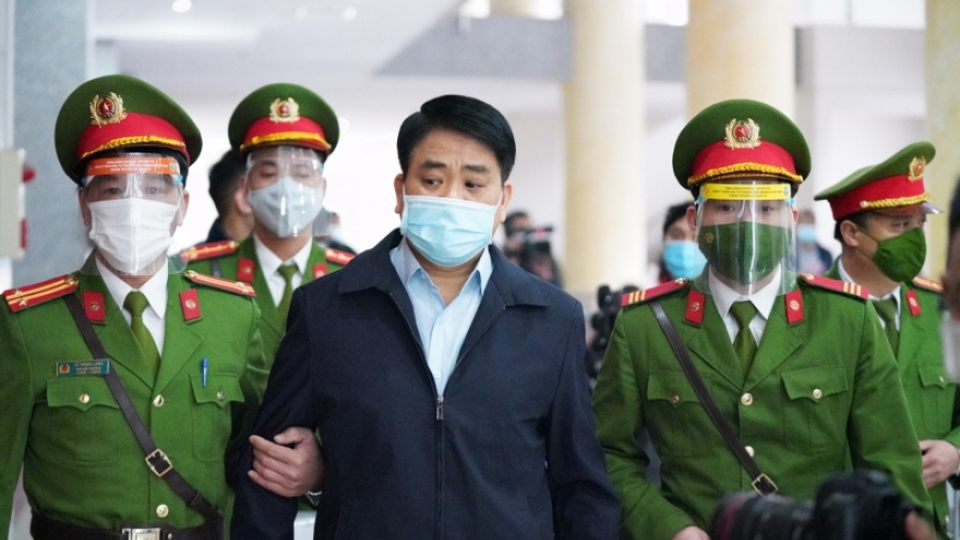 Phiên tòa xử ông Nguyễn Đức Chung: Mâu thuẫn lời khai giữa các bên 